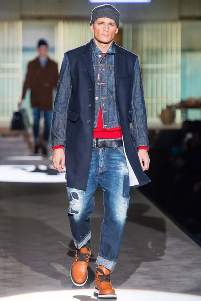 Look 11